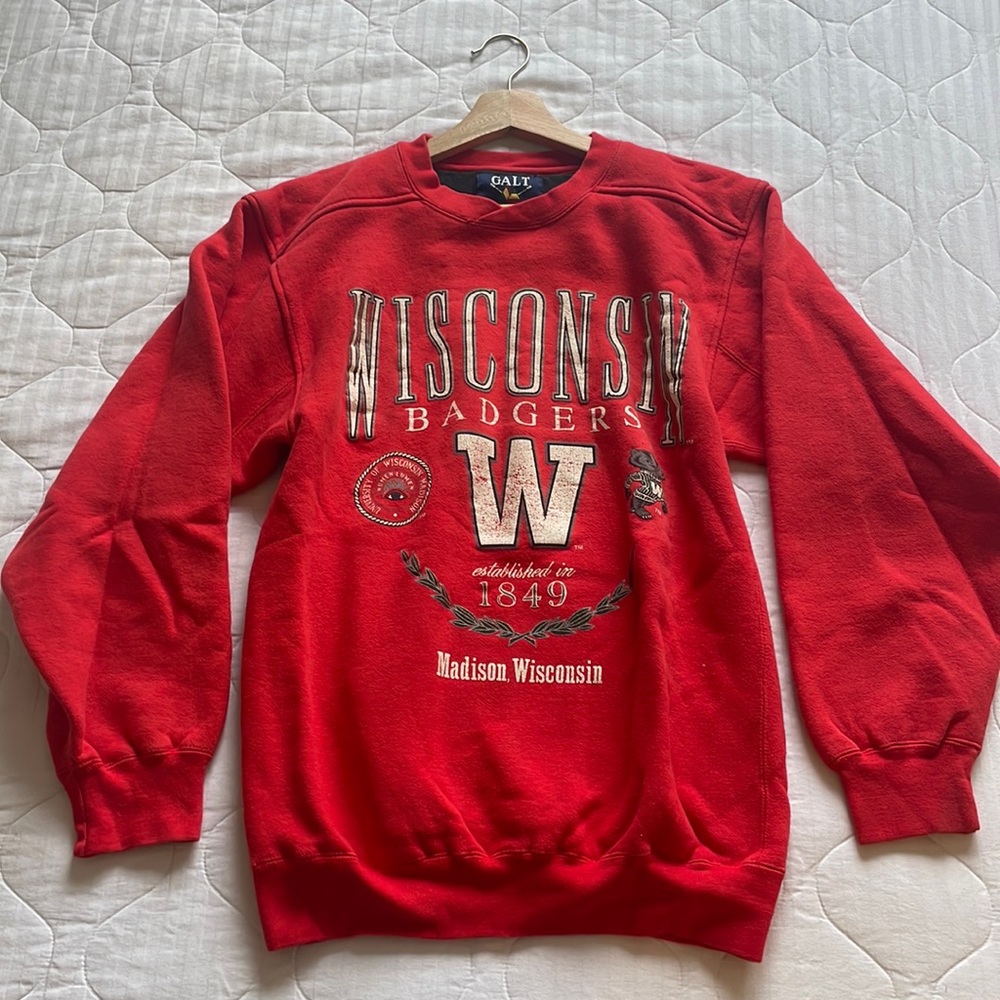 Vintage Wisconsin Badgers Sweatshirt